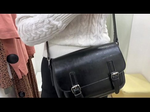 ❤️ Ifaraenisere ti gbogbo eniyan ti bishi ọdọ FeralBerry pẹlu dildo ninu yara ti o baamu ️❌ ni onihoho% yo.porn-mate.ru%
