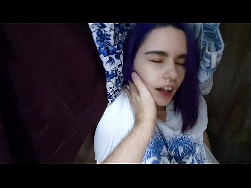 ❤️ Ri arabinrin mi ninu kọlọfin ati ṣe iranlọwọ fun u pẹlu ️❌ ni onihoho% yo.porn-mate.ru%